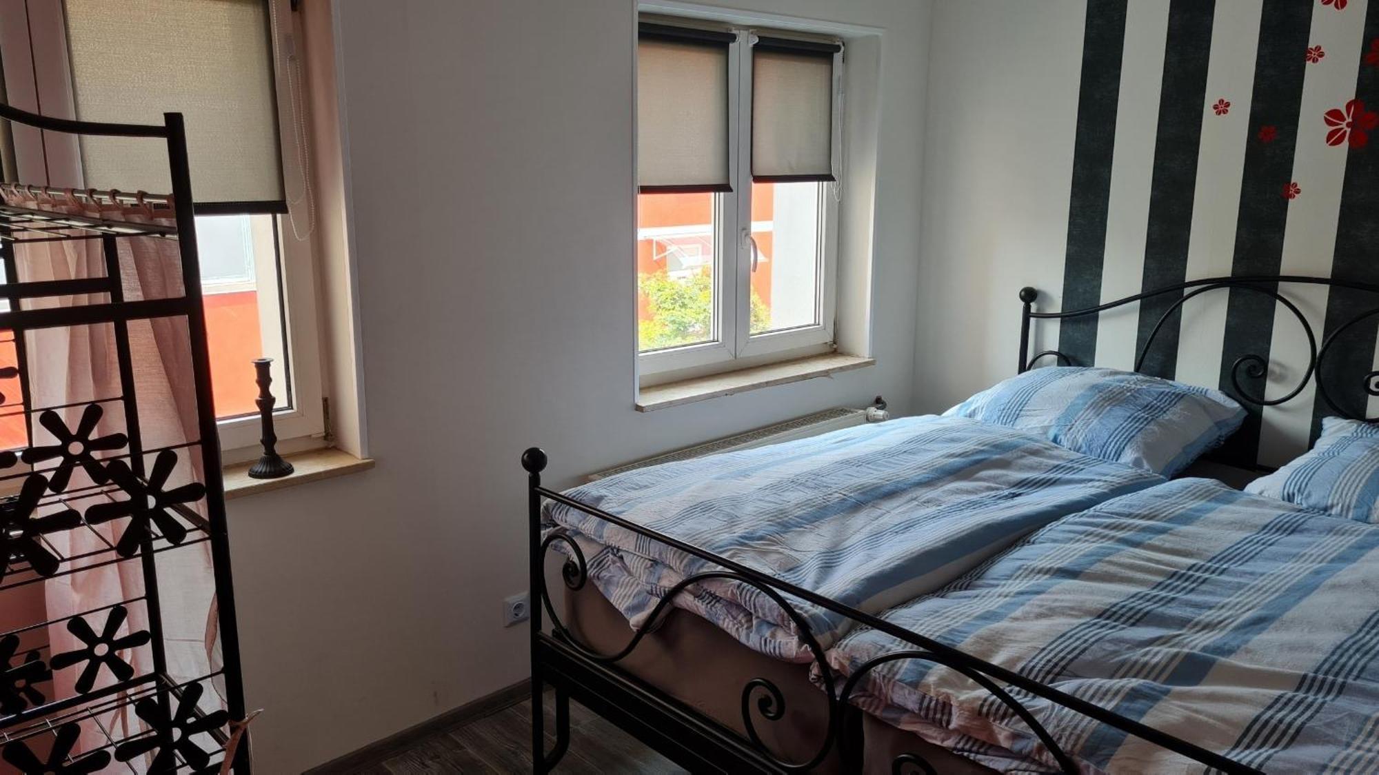 Ferienwohnung Mit Individueller Ausstattung - Jedes Zimmer Ist Anders Erfurt Extérieur photo
