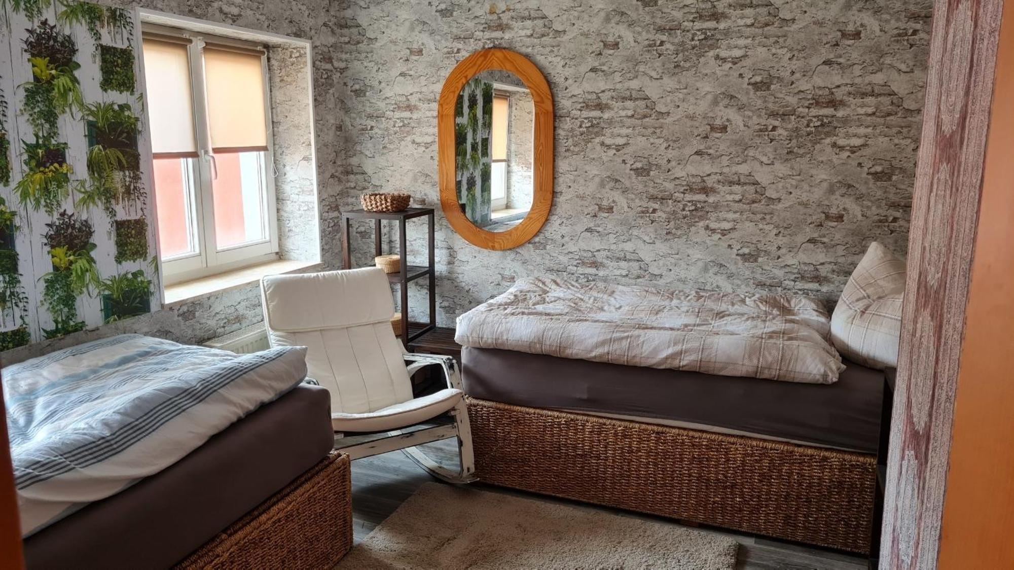 Ferienwohnung Mit Individueller Ausstattung - Jedes Zimmer Ist Anders Erfurt Extérieur photo